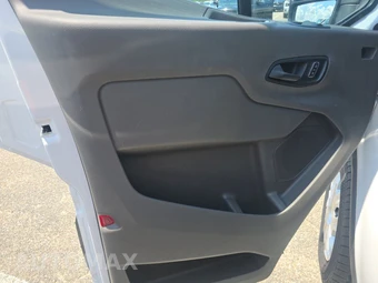 2025 Ford Transit 250 Cargo Van Low Roof 130.0" WB - miniatura 9