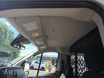 2025 Ford Transit 250 Cargo Van Low Roof 130.0" WB - miniatura 16