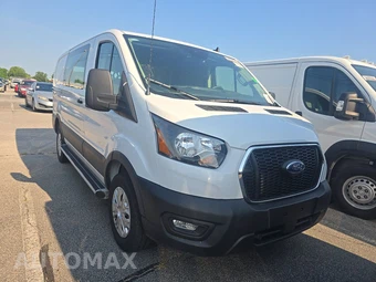 2025 Ford Transit 250 Cargo Van Low Roof 130.0" WB - miniatura 3