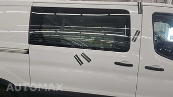 2025 Ford Transit 250 Cargo Van Low Roof 130.0" WB - miniatura 25