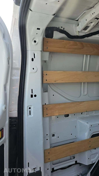 2025 Ford Transit 250 Cargo Van Low Roof 130.0" WB - miniatura 22