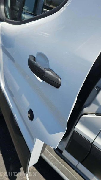 2025 Ford Transit 250 Cargo Van Low Roof 130.0" WB - miniatura 25