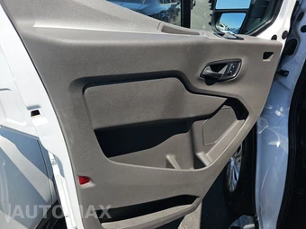 2025 Ford Transit 250 Cargo Van Low Roof 130.0" WB - miniatura 9