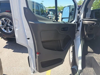 2025 Ford Transit 250 Cargo Van Low Roof 130.0" WB - miniatura 9