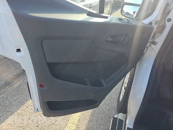 2025 Ford Transit 250 Cargo Van Low Roof 130.0" WB - miniatura 9