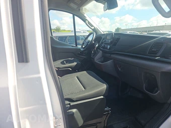 2025 Ford Transit 250 Cargo Van Low Roof 130.0" WB - miniatura 8