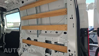 2025 Ford Transit 250 Cargo Van Low Roof 130.0" WB - miniatura 34