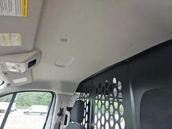 2025 Ford Transit 250 Cargo Van Low Roof 130.0" WB - miniatura 17