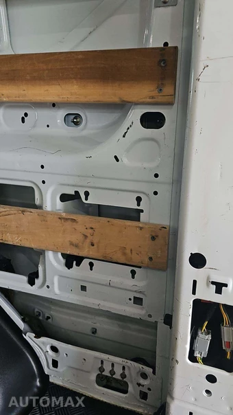 2025 Ford Transit 250 Cargo Van Low Roof 130.0" WB - miniatura 24
