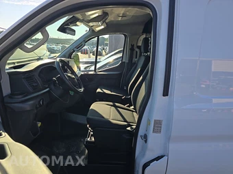 2025 Ford Transit 250 Cargo Van Low Roof 130.0" WB - miniatura 7