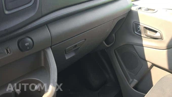 2025 Ford Transit 250 Cargo Van Low Roof 130.0" WB - miniatura 21