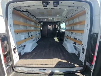 2025 Ford Transit 250 Cargo Van Low Roof 130.0" WB - miniatura 16