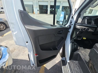 2025 Ford Transit 250 Cargo Van Low Roof 130.0" WB - miniatura 9