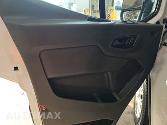 2025 Ford Transit 250 Cargo Van Low Roof 130.0" WB - miniatura 9