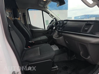 2025 Ford Transit 250 Cargo Van Low Roof 130.0" WB - miniatura 8