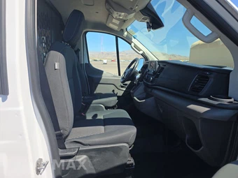 2025 Ford Transit 250 Cargo Van Low Roof 130.0" WB - miniatura 8