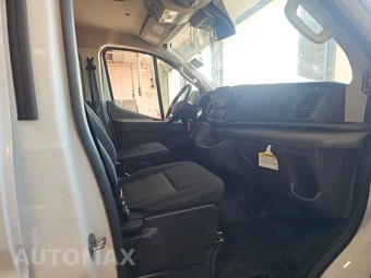 2025 Ford Transit 250 Cargo Van Low Roof 130.0" WB - miniatura 8