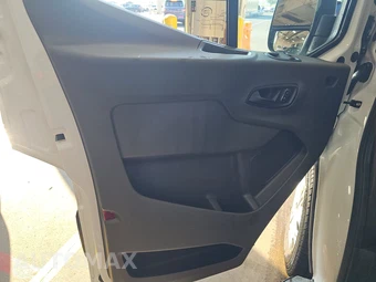 2025 Ford Transit 250 Cargo Van Low Roof 130.0" WB - miniatura 9