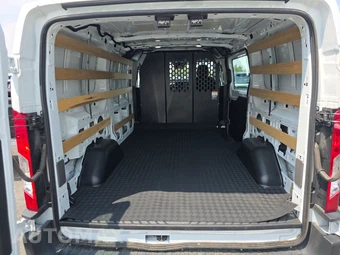 2025 Ford Transit 250 Cargo Van Low Roof 130.0" WB - miniatura 16