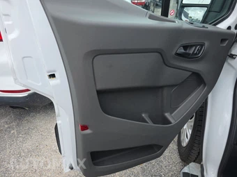2025 Ford Transit 250 Cargo Van Low Roof 130.0" WB - miniatura 9