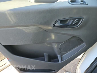 2025 Ford Transit 250 Cargo Van Low Roof 130.0" WB - miniatura 9