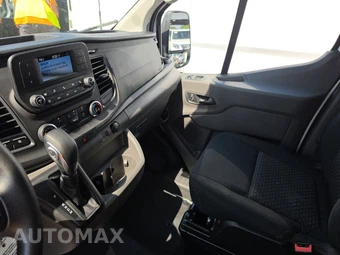 2025 Ford Transit 250 Cargo Van Low Roof 130.0" WB - miniatura 11