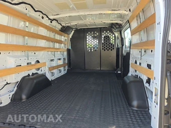2025 Ford Transit 250 Cargo Van Low Roof 130.0" WB - miniatura 17