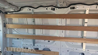 2025 Ford Transit 250 Cargo Van Low Roof 130.0" WB - miniatura 26