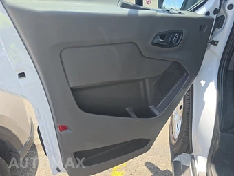 2025 Ford Transit 250 Cargo Van Low Roof 130.0" WB - miniatura 9