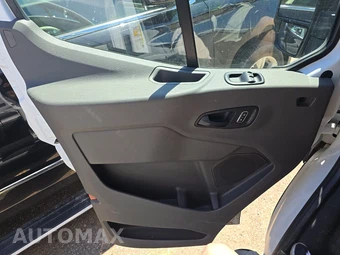 2025 Ford Transit 250 Cargo Van Low Roof 130.0" WB - miniatura 9