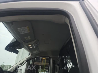 2025 Ford Transit 250 Cargo Van Low Roof 130.0" WB - miniatura 17