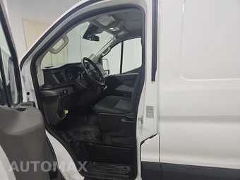 2025 Ford Transit 250 Cargo Van Low Roof 130.0" WB - miniatura 7
