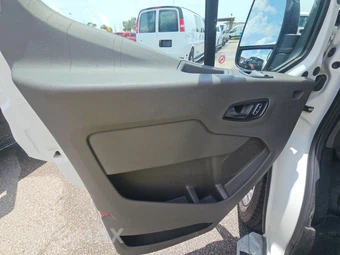 2025 Ford Transit 250 Cargo Van Low Roof 130.0" WB - miniatura 9