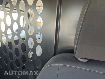 2025 Ford Transit 250 Cargo Van Low Roof 130.0" WB - miniatura 13