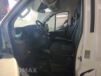 2025 Ford Transit 250 Cargo Van Low Roof 130.0" WB - miniatura 7