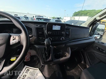 2025 Ford Transit 250 Cargo Van Low Roof 130.0" WB - miniatura 11