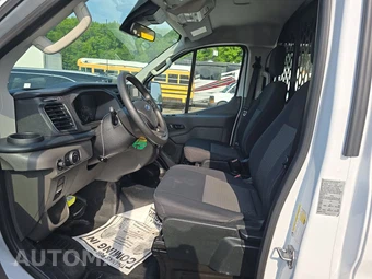 2025 Ford Transit 250 Cargo Van Low Roof 130.0" WB - miniatura 7