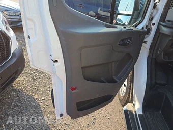 2025 Ford Transit 250 Cargo Van Low Roof 130.0" WB - miniatura 9