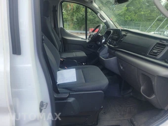 2025 Ford Transit 250 Cargo Van Low Roof 130.0" WB - miniatura 8
