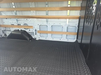 2025 Ford Transit 250 Cargo Van Low Roof 130.0" WB - miniatura 13