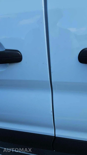 2025 Ford Transit 250 Cargo Van Low Roof 130.0" WB - miniatura 25