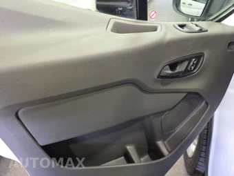 2025 Ford Transit 250 Cargo Van Low Roof 130.0" WB - miniatura 9
