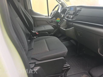 2025 Ford Transit 250 Cargo Van Low Roof 130.0" WB - miniatura 8