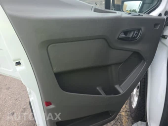 2025 Ford Transit 250 Cargo Van Low Roof 130.0" WB - miniatura 9