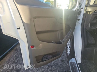 2025 Ford Transit 250 Cargo Van Low Roof 130.0" WB - miniatura 9
