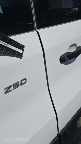 2025 Ford Transit 250 Cargo Van Low Roof 130.0" WB - miniatura 24