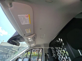 2025 Ford Transit 250 Cargo Van Low Roof 130.0" WB - miniatura 19