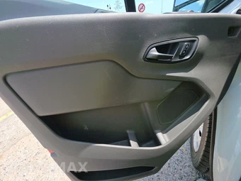 2025 Ford Transit 250 Cargo Van Low Roof 130.0" WB - miniatura 9