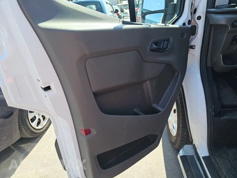 2025 Ford Transit 250 Cargo Van Low Roof 130.0" WB - miniatura 9