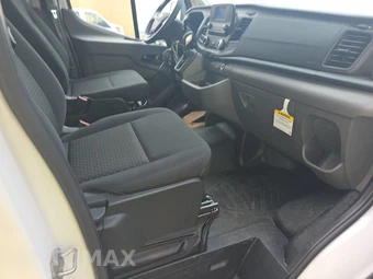2025 Ford Transit 250 Cargo Van Low Roof 130.0" WB - miniatura 8